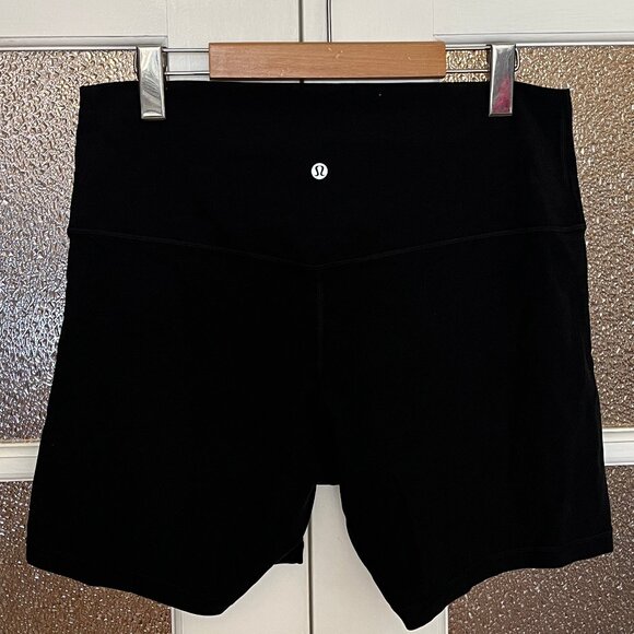 Lululemon 6” Inseam Align Shorts - Black Size 14 - Picture 1 of 5